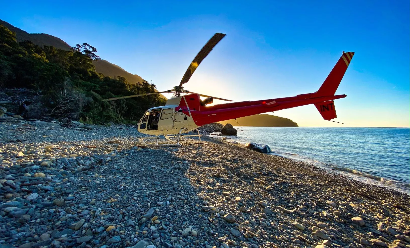 milford sound fly cruise and helicopter tour from queenstown