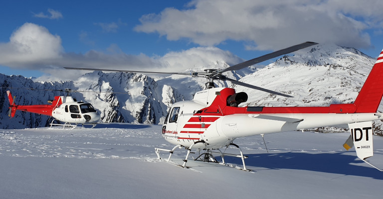 Middle Earth Scenic Helicopter Flights » Glacier Southern Lakes Helicopters