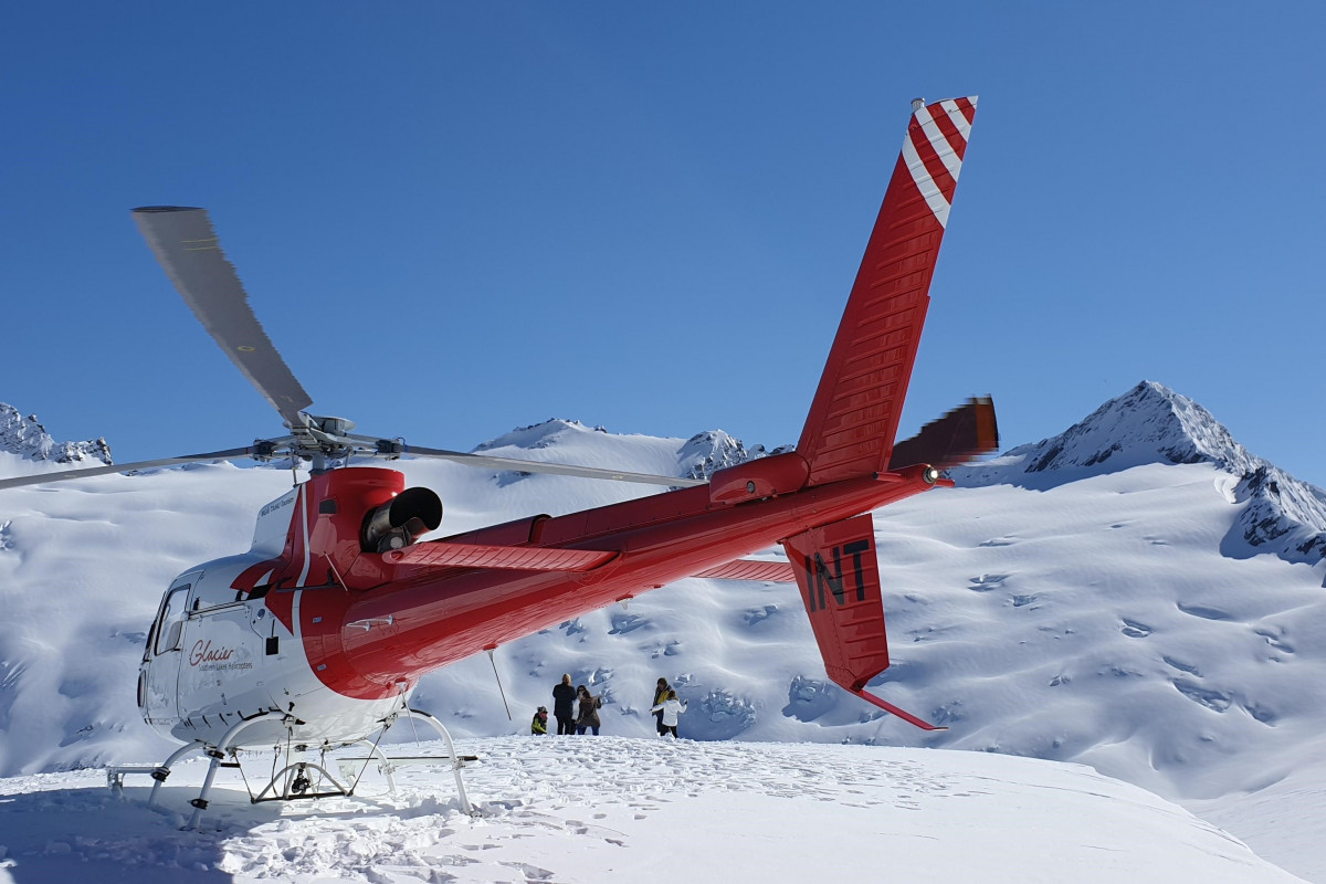 Queenstown Flights » Glacier Southern Lakes Helicopters