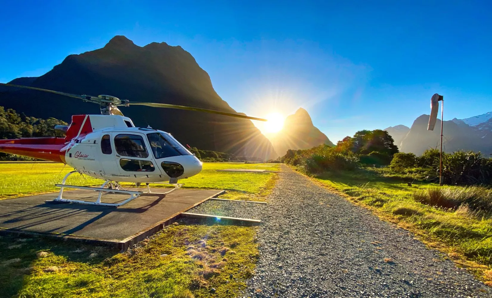 milford sound fly cruise and helicopter tour from queenstown