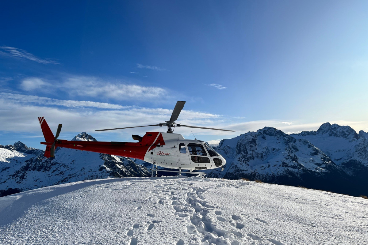 Alpine Scenic » Glacier Southern Lakes Helicopters